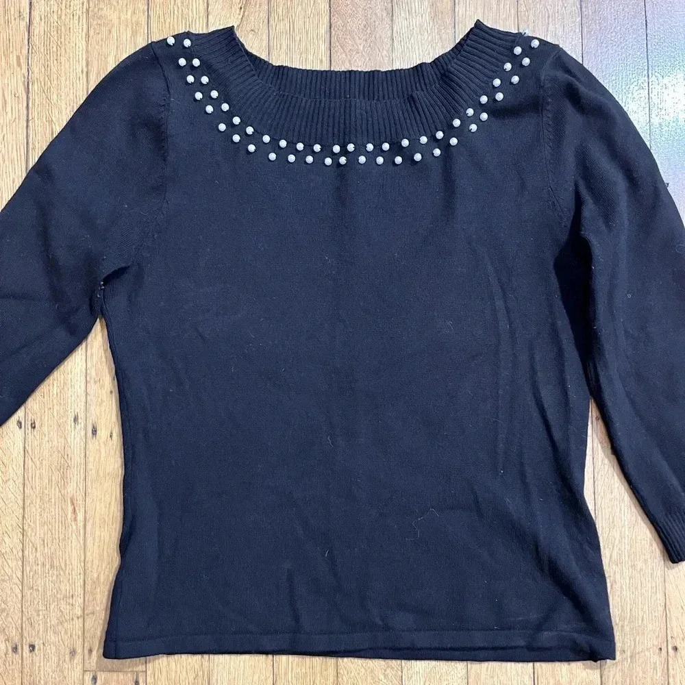 Black sweater w/pearl neckline